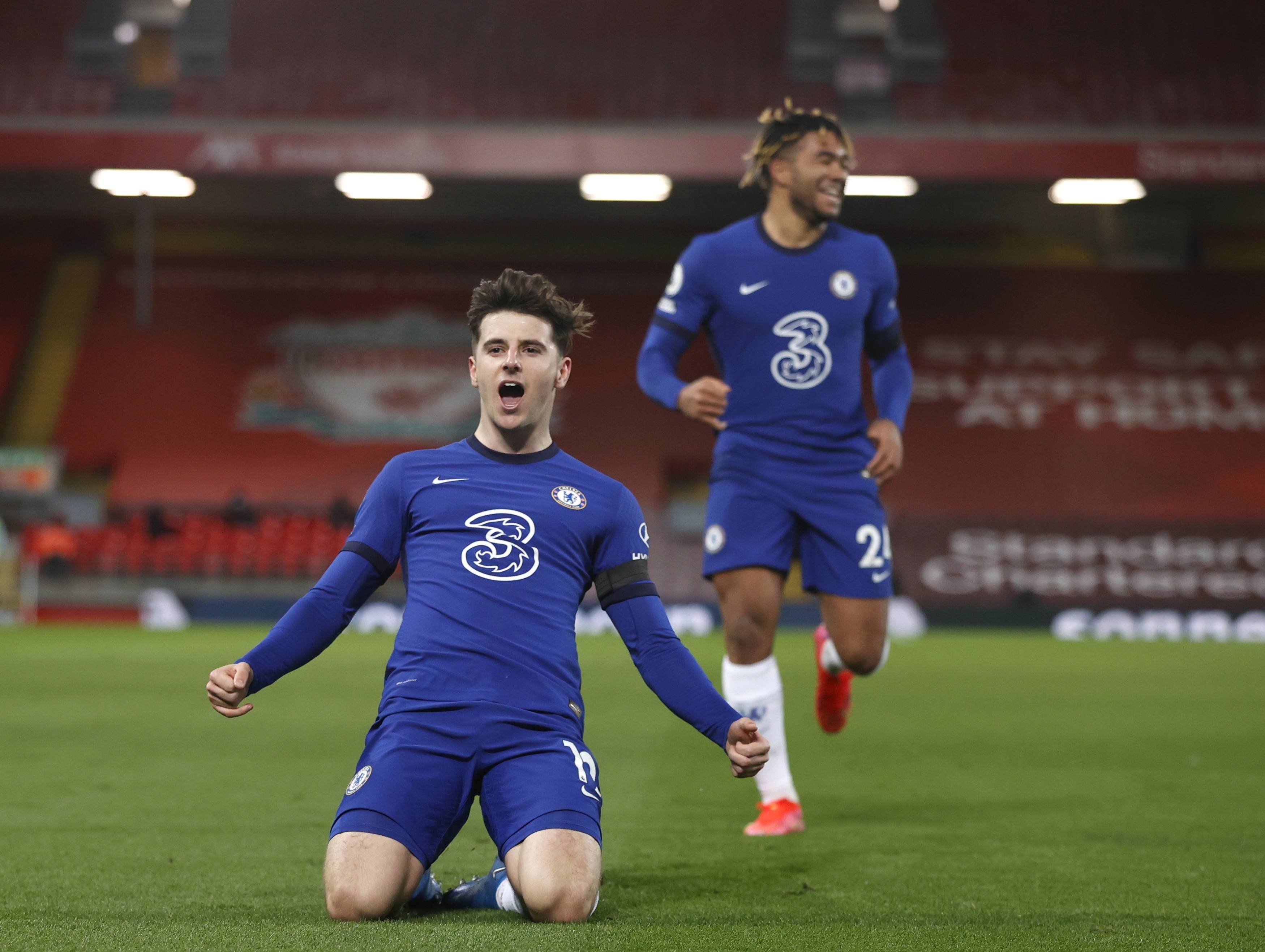 体育NBA季后赛：湖人125-85大胜灰熊 成功晋级第二轮